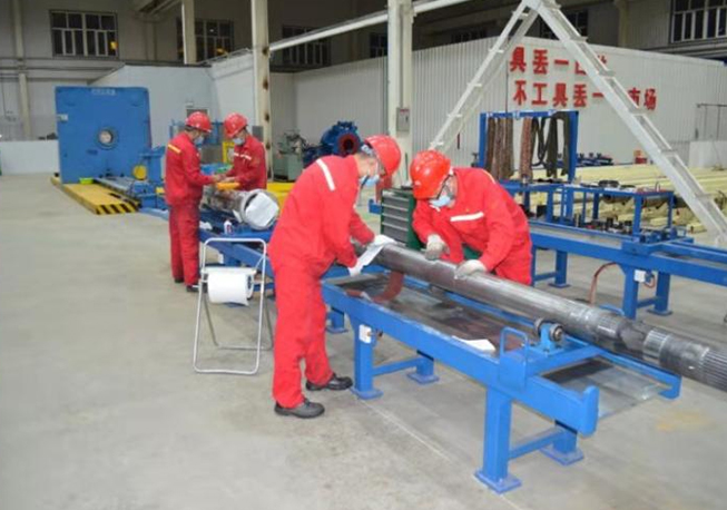 渤海钻探公司BH-VDT系列垂直钻井系统国际先进 （该项目中脉冲器、发电机配件组件由我公司提供）